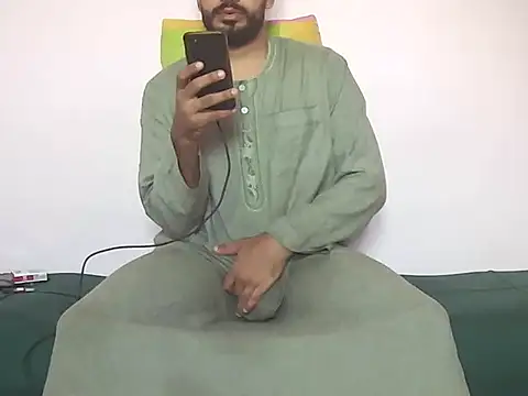 Snapshot of foxsanSs chatting on November 17, 10:10 am foxsanSs online show from November 17, 10:10 am