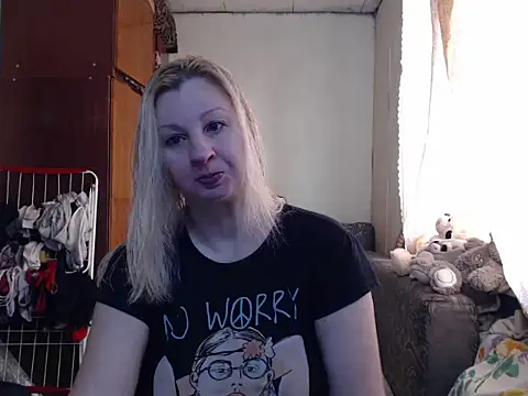 Snapshot of BustyBlond chatting on February 11, 6:08 am BustyBlond online show from February 11, 6:08 am
