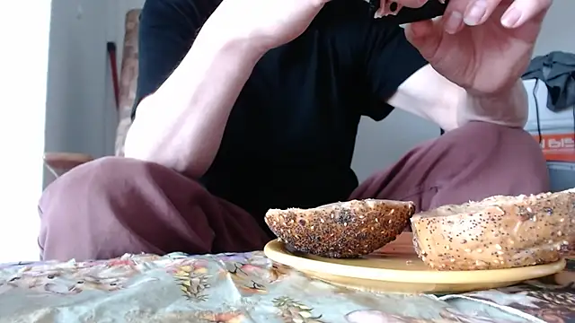 Cordt27 online show from April 18, 1:59 pm