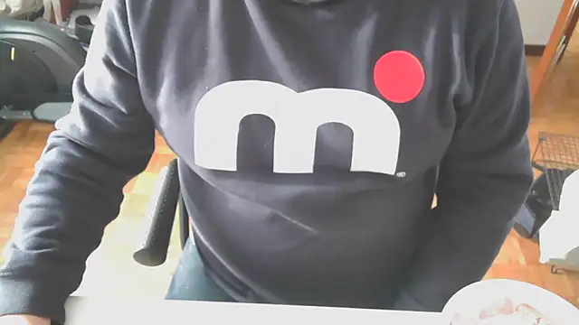 Snapshot of mikeyhotbear chatting on February 26, 4:56 pm mikeyhotbear online show from February 26, 4:56 pm