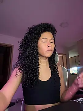 Snapshot of GabriSaenz chatting on January 31, 1:01 am GabriSaenz online show from January 31, 1:01 am