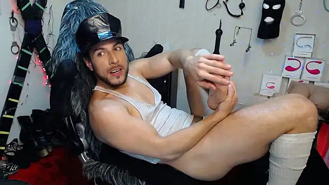 bayronfit online show from January 2, 8:39 am