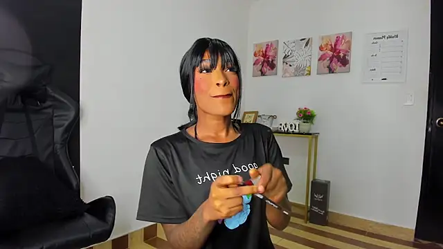 Emattaylor online show from October 12, 3:33 pm