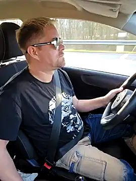 Trucker Hunter online show from March 8, 3:45 pm