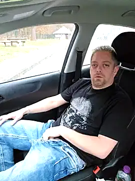 Trucker Hunter online show from March 14, 4:51 pm