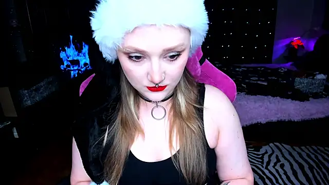 Snapshot of YourDyingBride chatting on December 25, 11:31 pm YourDyingBride online show from December 25, 11:31 pm