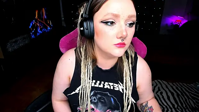 Snapshot of YourDyingBride chatting on January 30, 5:52 am YourDyingBride online show from January 30, 5:52 am