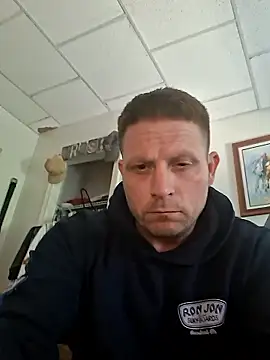 curiouscock38 online show from April 30, 2:34 pm