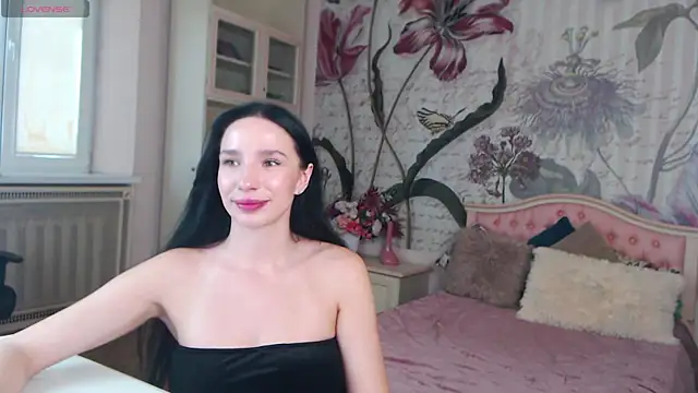 Snapshot of AliciaBow chatting on September 20, 2:18 pm AliciaBow online show from September 20, 2:18 pm