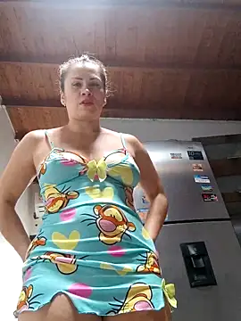 Snapshot of shelby_kutter chatting on February 13, 2:52 pm shelby kutter online show from February 13, 2:52 pm