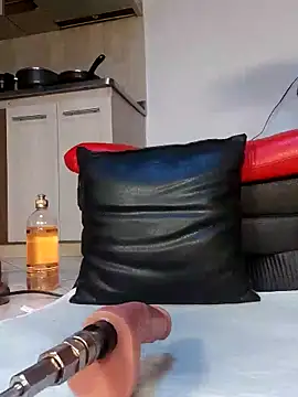 Snapshot of shelby_kutter chatting on February 27, 10:09 pm shelby kutter online show from February 27, 10:09 pm