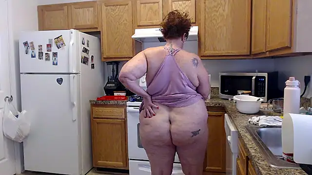 plusizebigbooty online show from March 9, 4:00 pm