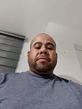 Snapshot of Tudulce07jop chatting on December 16, 9:03 am Tudulce07jop online show from December 16, 9:03 am