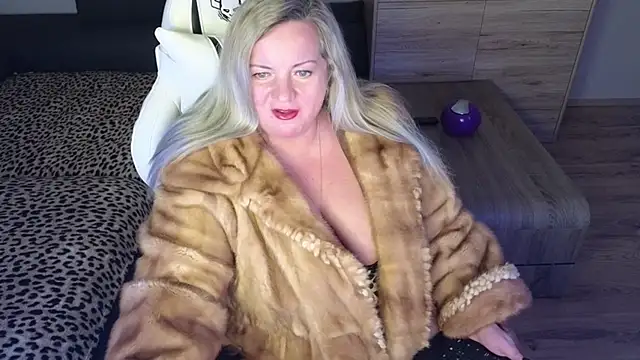 MolligSpielle online show from February 3, 10:54 pm