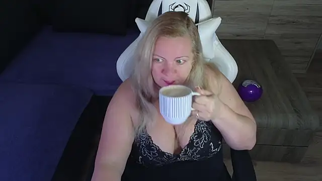 MolligSpielle online show from September 9, 8:25 am