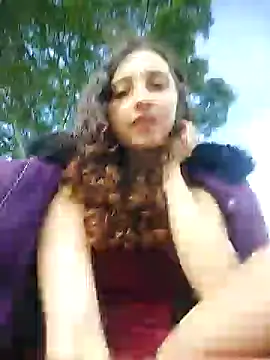 Snapshot of _Laary chatting on December 23, 8:47 pm Laary online show from December 23, 8:47 pm