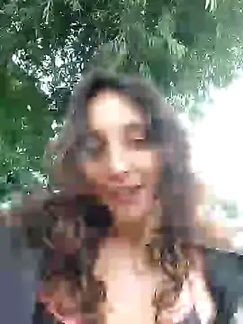 Snapshot of _Laary chatting on January 16, 8:25 pm Laary online show from January 16, 8:25 pm