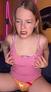 Snapshot of -veranito- chatting on January 15, 3:11 am -veranito- online show from January 15, 3:11 am