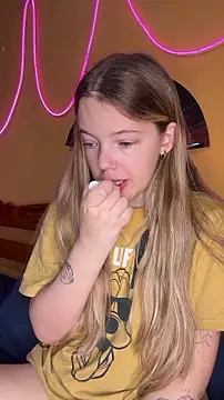 Snapshot of -veranito- chatting on February 3, 3:04 am -veranito- online show from February 3, 3:04 am