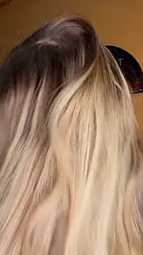 Snapshot of -veranito- chatting on February 5, 3:11 am -veranito- online show from February 5, 3:11 am