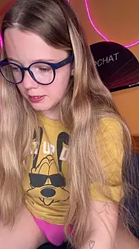 Snapshot of -veranito- chatting on February 8, 9:07 pm -veranito- online show from February 8, 9:07 pm