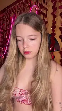 Snapshot of -veranito- chatting on February 15, 3:03 am -veranito- online show from February 15, 3:03 am