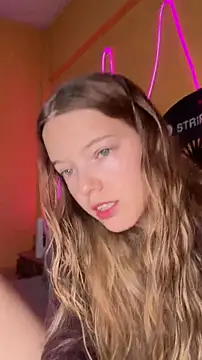 -veranito- online show from April 9, 3:06 am