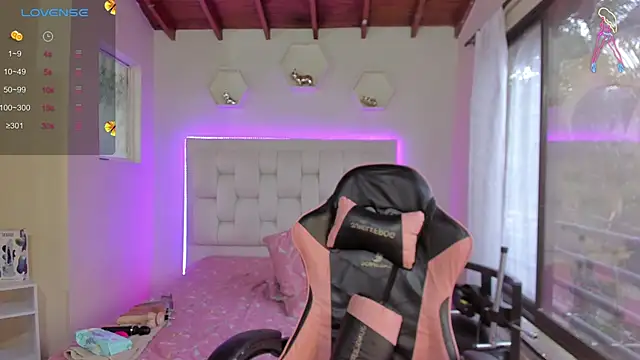 shanakendall online show from February 26, 1:41 pm