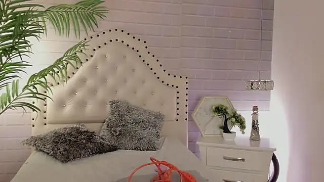  Eurekaa  online show from February 28, 8:28 pm