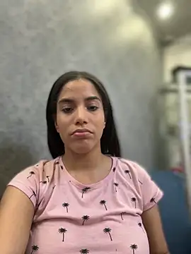 Snapshot of _Eurekaa_ chatting on September 23, 3:20 am Eurekaa online show from September 23, 3:20 am