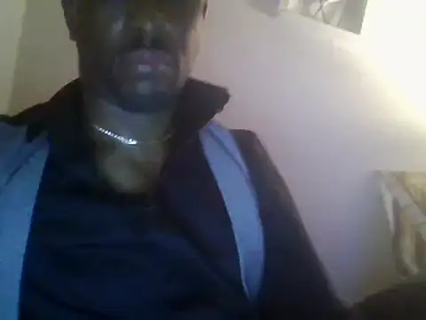 Snapshot of KingB8r chatting on September 15, 8:09 pm KingB8r online show from September 15, 8:09 pm