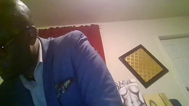 Snapshot of KingB8r chatting on October 19, 11:05 pm KingB8r online show from October 19, 11:05 pm