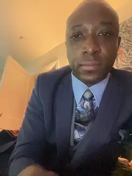 Snapshot of KingB8r chatting on November 25, 3:50 am KingB8r online show from November 25, 3:50 am