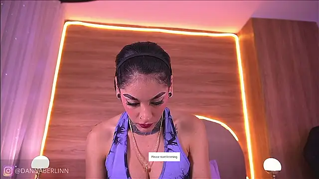 danna berlin  online show from February 10, 7:18 pm