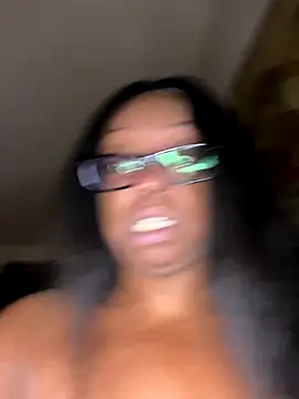 Snapshot of Goddesskarisma chatting on November 25, 6:24 am Goddesskarisma online show from November 25, 6:24 am