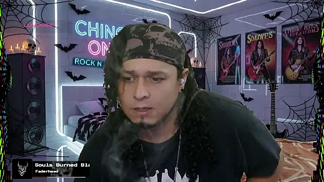 Snapshot of chino_roz chatting on October 30, 7:10 am chino roz online show from October 30, 7:10 am