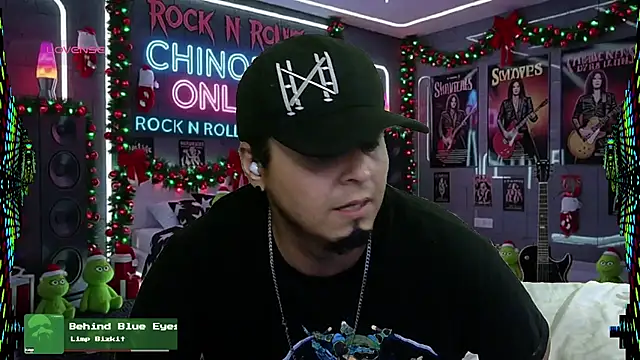 Snapshot of chino_roz chatting on December 15, 8:35 pm chino roz online show from December 15, 8:35 pm