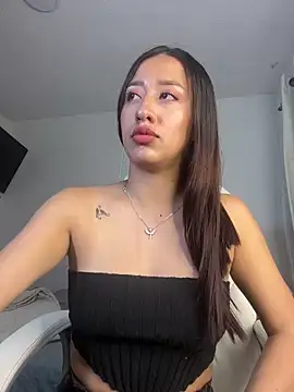 Snapshot of adila_anich chatting on March 8, 11:28 pm adila anich online show from March 8, 11:28 pm