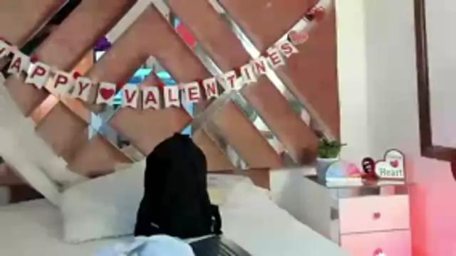 Aron cruz online show from February 17, 12:45 pm