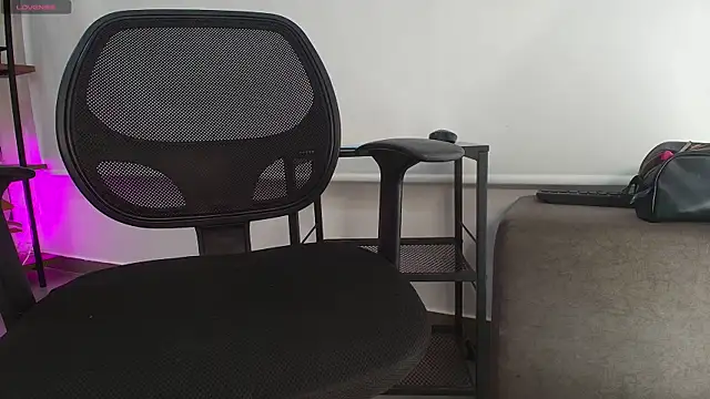 Sassy--Girl online show from April 13, 6:24 pm