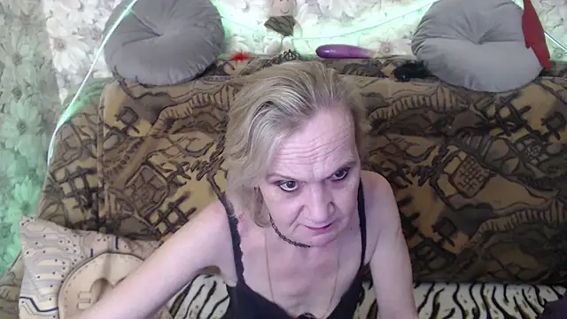 Snapshot of MissBekker chatting on January 31, 12:39 am MissBekker online show from January 31, 12:39 am