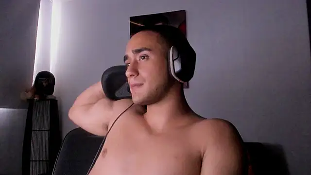 AlexRivera6 online show from December 19, 10:10 pm