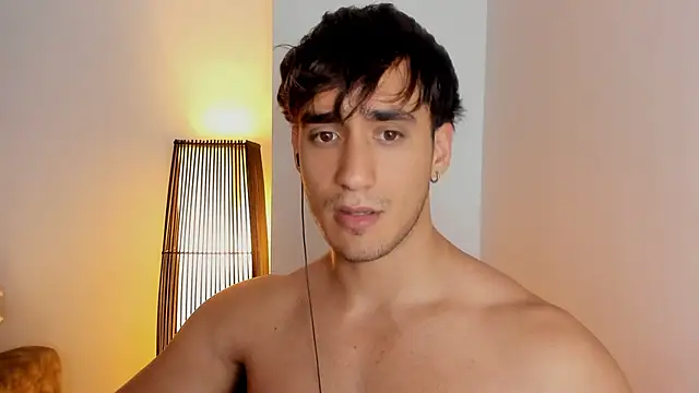 AlexRivera6 online show from December 22, 1:13 am