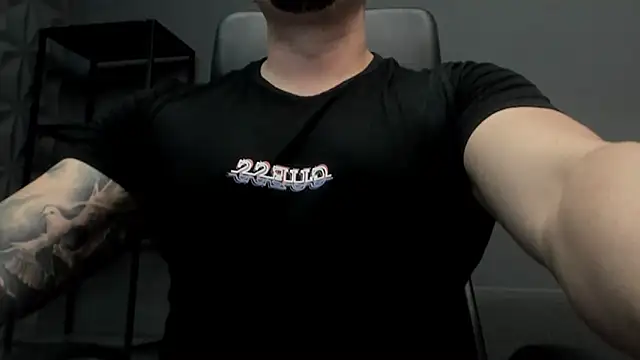 Snapshot of TonyWilcox chatting on January 22, 12:38 pm TonyWilcox online show from January 22, 12:38 pm