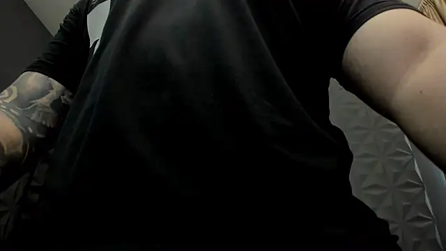 Snapshot of TonyWilcox chatting on February 9, 9:05 am TonyWilcox online show from February 9, 9:05 am