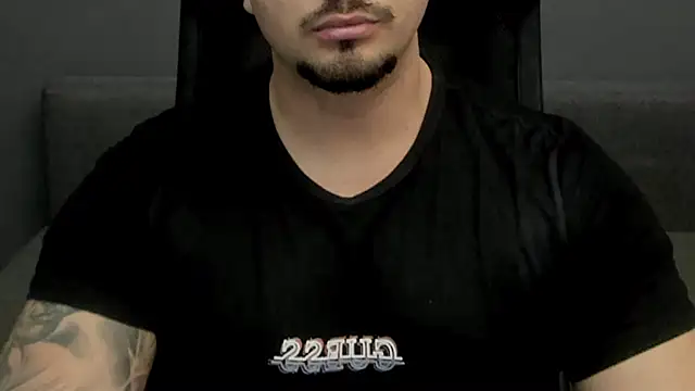 Snapshot of TonyWilcox chatting on February 12, 1:27 pm TonyWilcox online show from February 12, 1:27 pm