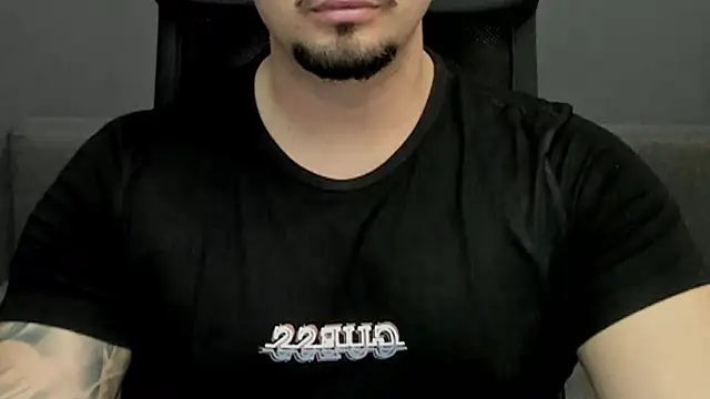 Snapshot of TonyWilcox chatting on February 17, 12:38 pm TonyWilcox online show from February 17, 12:38 pm