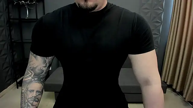 Snapshot of TonyWilcox chatting on February 20, 8:50 am TonyWilcox online show from February 20, 8:50 am