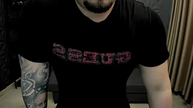 Snapshot of TonyWilcox chatting on March 1, 9:07 am TonyWilcox online show from March 1, 9:07 am