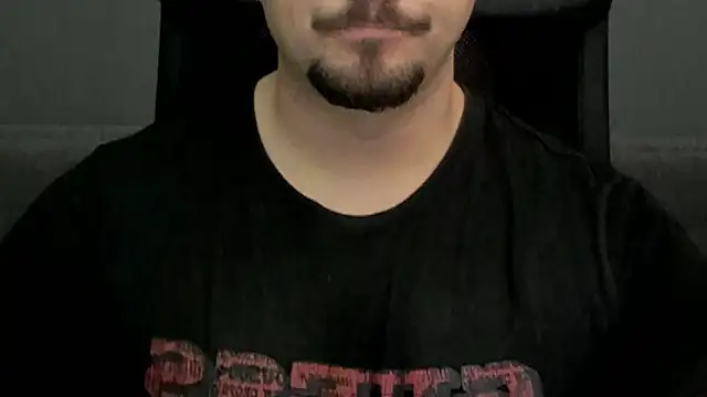 Snapshot of TonyWilcox chatting on March 4, 8:13 am TonyWilcox online show from March 4, 8:13 am